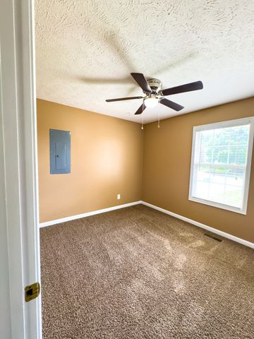 3510 Clover Hill Dr, S, Clarksville, TN 37043