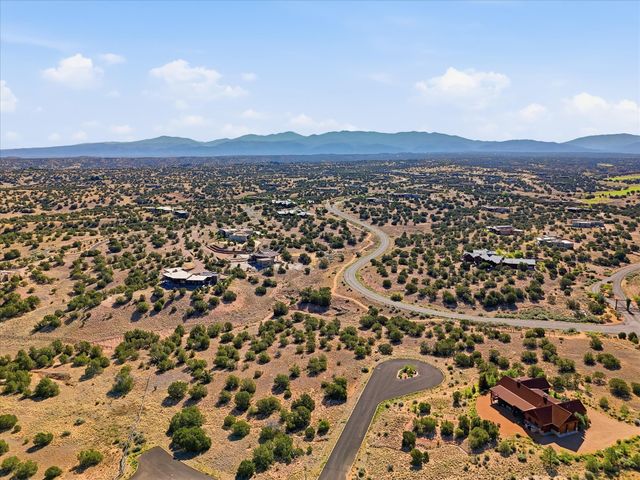 5 Campo del Viento, Santa Fe, NM 87506