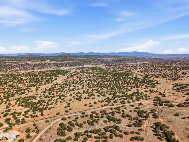 5 Campo del Viento, Santa Fe, NM 87506