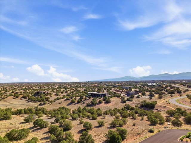 5 Campo del Viento, Santa Fe, NM 87506