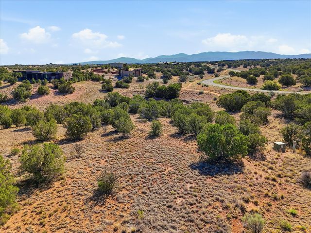 5 Campo del Viento, Santa Fe, NM 87506