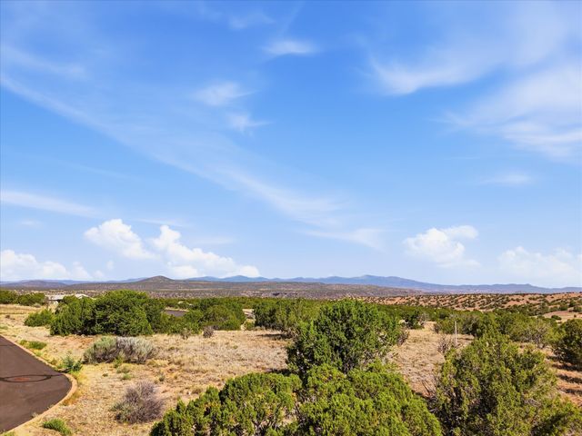 5 Campo del Viento, Santa Fe, NM 87506