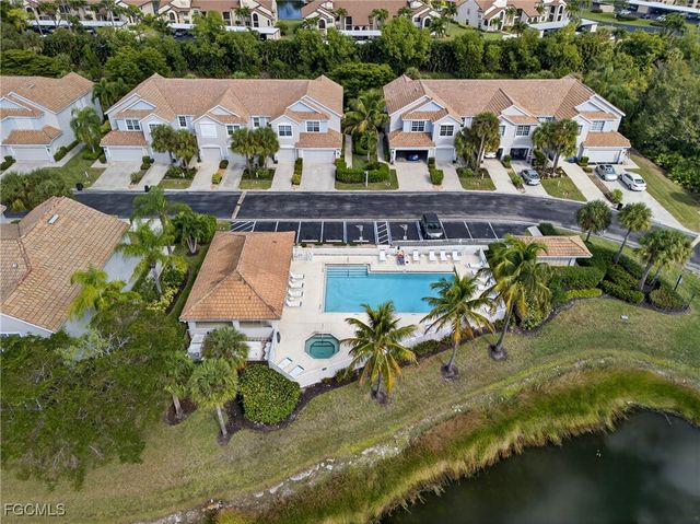 8300 Village Edge CIR 1, Fort Myers, FL 33919