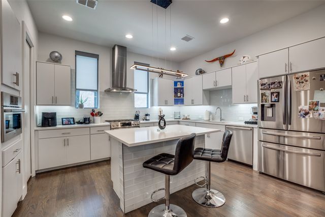 1944 Dowgate Court, Dallas, TX 75204
