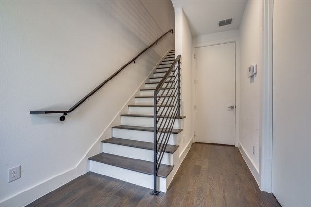 1944 Dowgate Court, Dallas, TX 75204