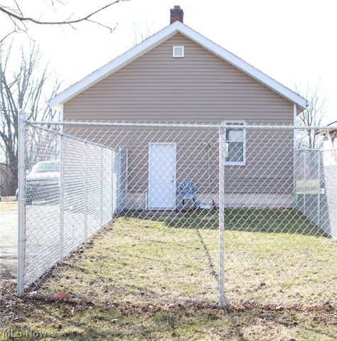 848 Cameron Avenue, Youngstown, OH 44502