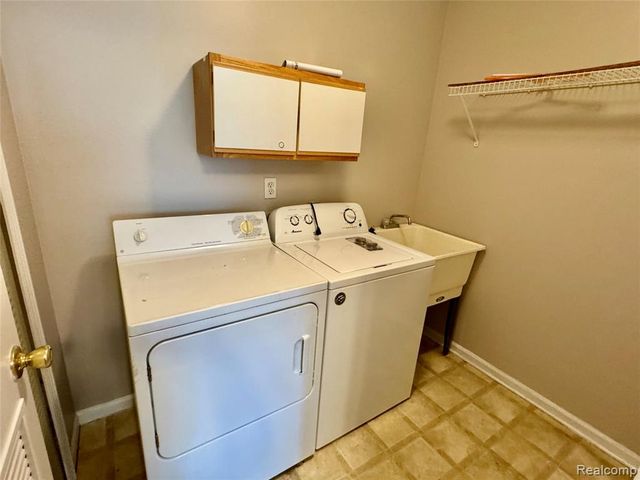 56501 Chesapeake Trail, Utica, MI 48316