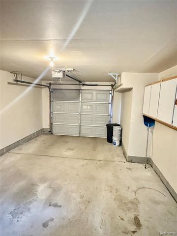56501 Chesapeake Trail, Utica, MI 48316