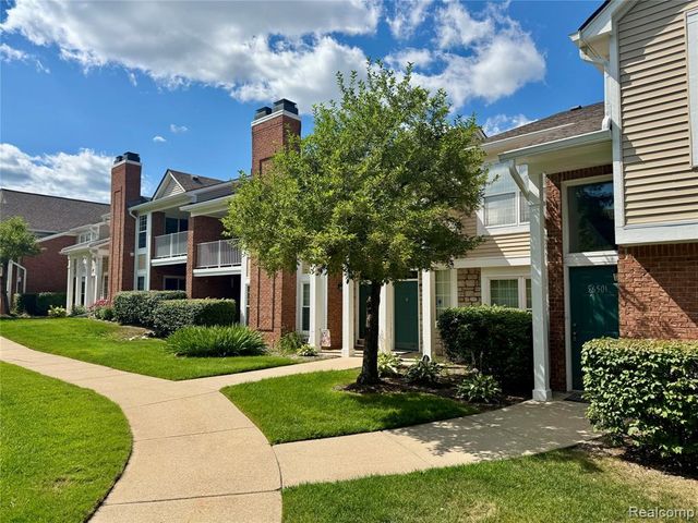 56501 Chesapeake Trail, Utica, MI 48316