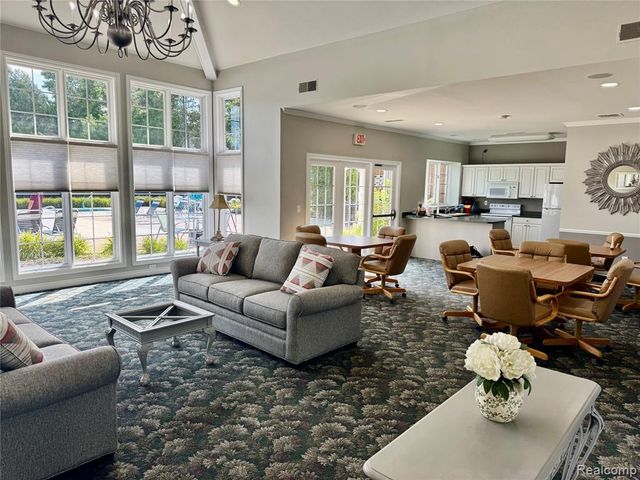 56501 Chesapeake Trail, Utica, MI 48316