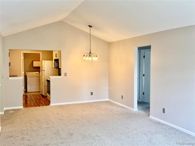 56501 Chesapeake Trail, Utica, MI 48316