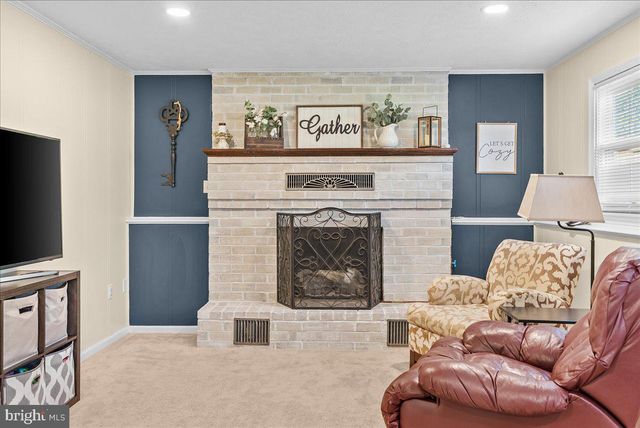 108 WYTHE AVE, Stephens City, VA 22655