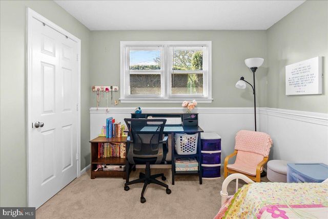 108 WYTHE AVE, Stephens City, VA 22655