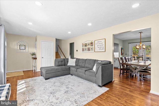 108 WYTHE AVE, Stephens City, VA 22655