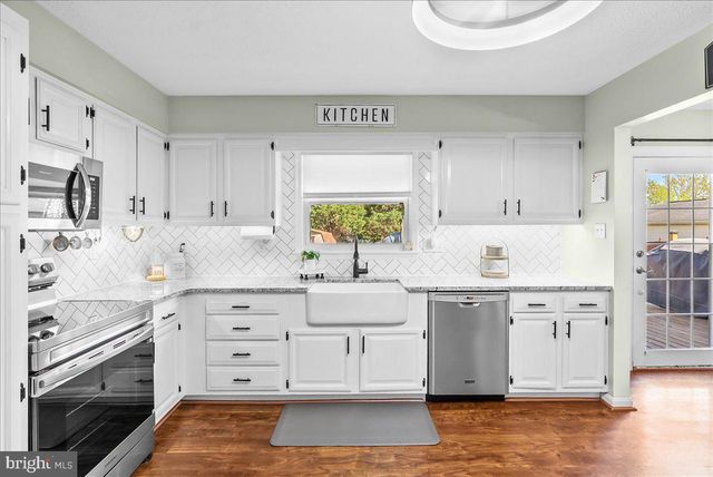 108 WYTHE AVE, Stephens City, VA 22655