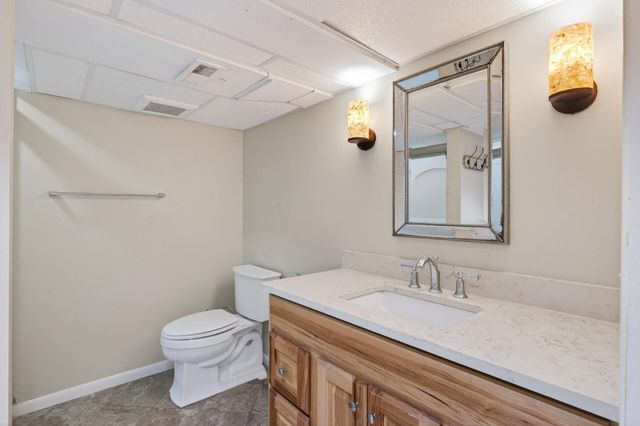 17625 13th Avenue N, Plymouth, MN 55447