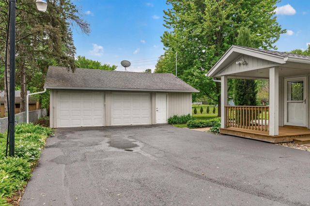 17625 13th Avenue N, Plymouth, MN 55447