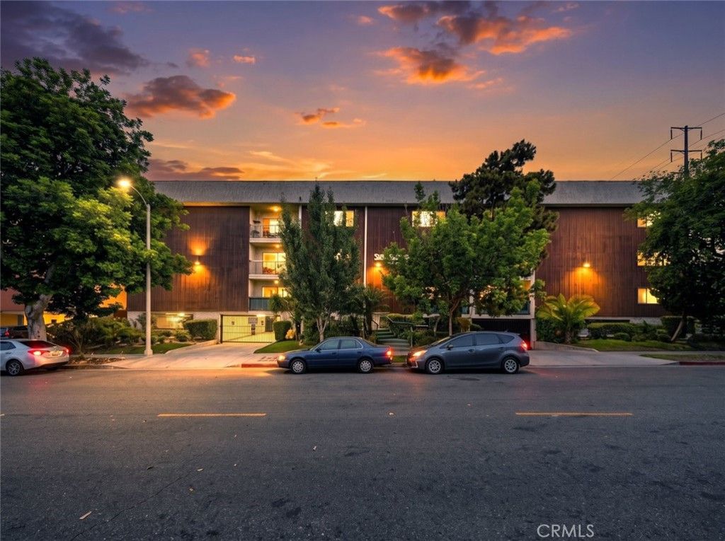333 Burchett Street 206, Glendale, CA 91203 — exterior