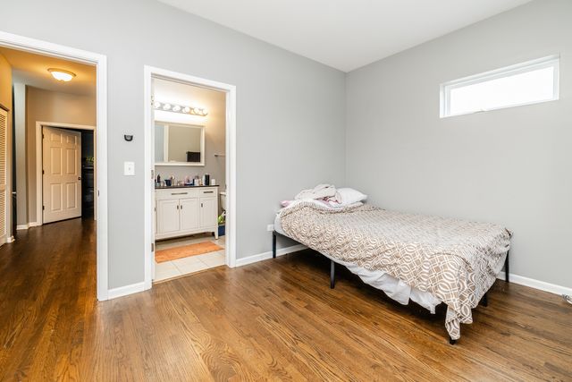 811 S Kedzie Avenue, Chicago, IL 60612