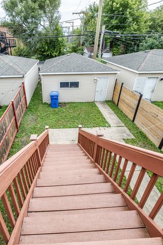 811 S Kedzie Avenue, Chicago, IL 60612