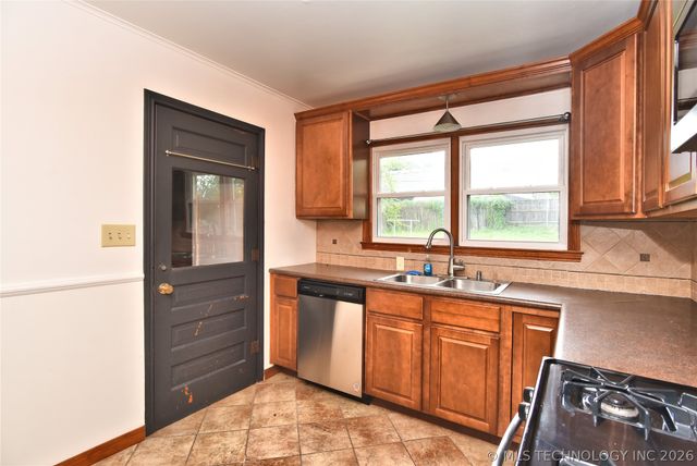 4129 S Trenton Avenue, Tulsa, OK 74105