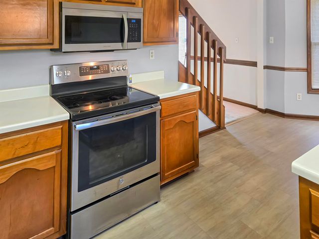 884 WOOD KIRK CV, Memphis, TN 38018