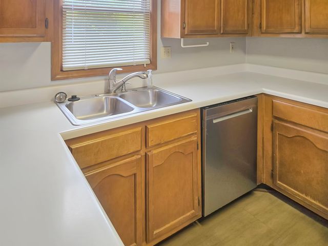 884 WOOD KIRK CV, Memphis, TN 38018