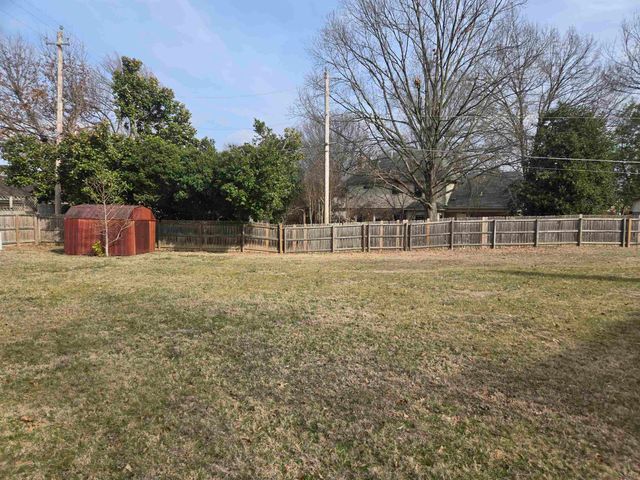 884 WOOD KIRK CV, Memphis, TN 38018