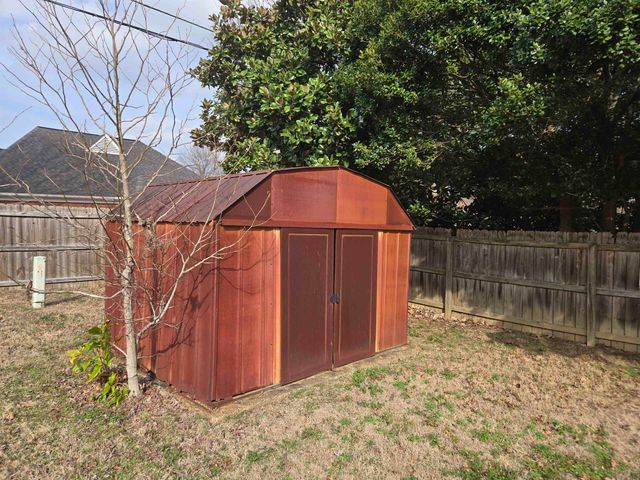 884 WOOD KIRK CV, Memphis, TN 38018