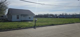614 N 2nd Street, Sanger, TX 76266