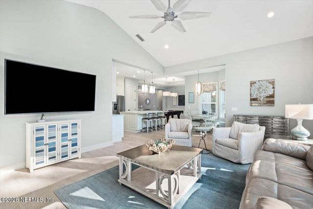 522 FRESHWATER Drive, St. Johns, FL 32259