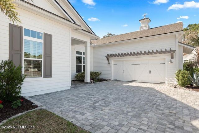522 FRESHWATER Drive, St. Johns, FL 32259
