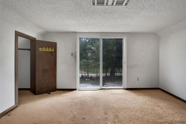 25019 W Holly Lane, Splendora, TX 77372