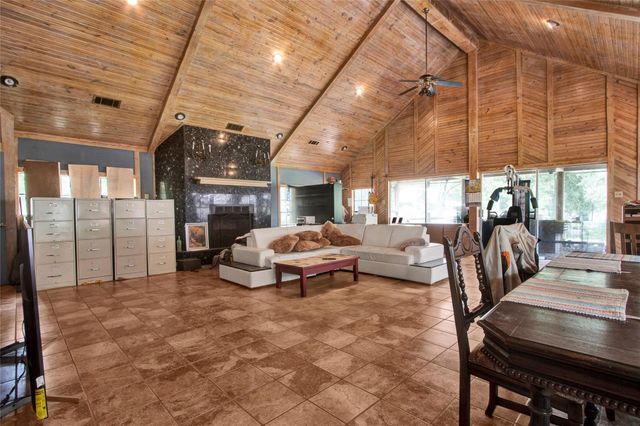 25019 W Holly Lane, Splendora, TX 77372