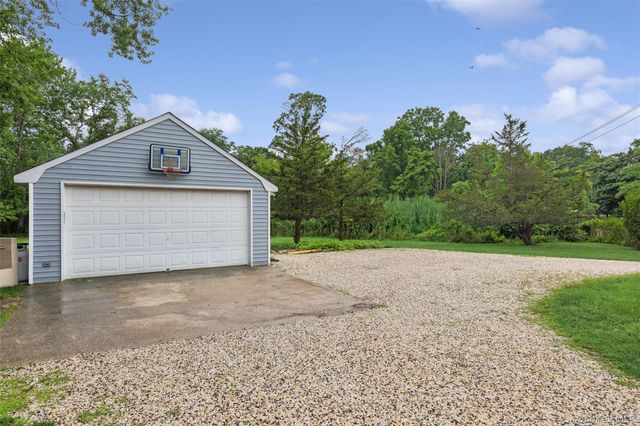 1350 Brick Kiln Road, Sag Harbor, NY 11963