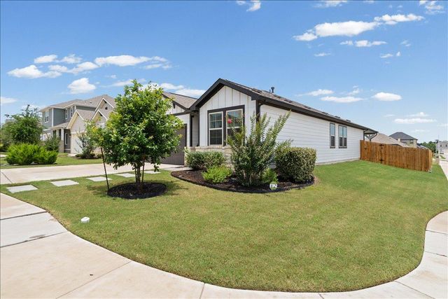 158 Gullivers DR, Elgin, TX 78621