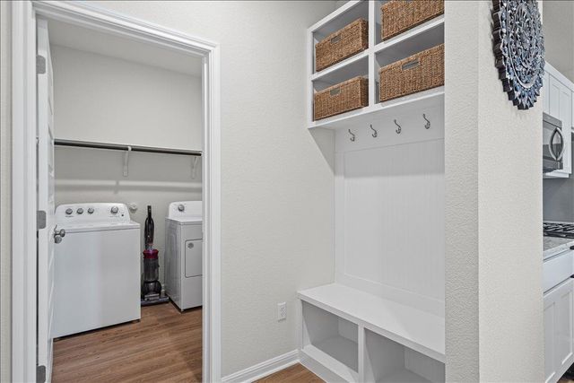 158 Gullivers DR, Elgin, TX 78621