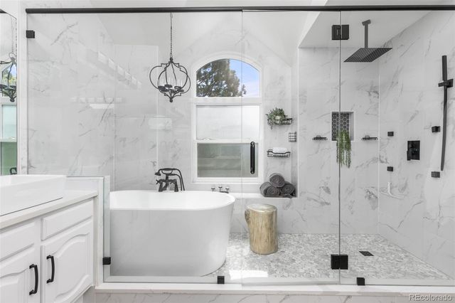 211 Durham Court, Castle Rock, CO 80108