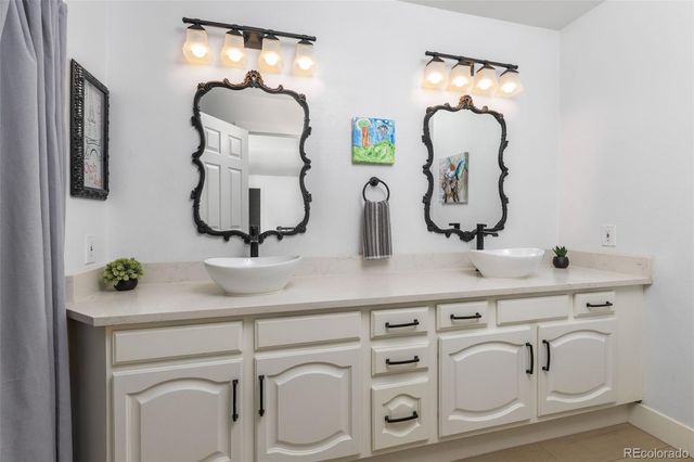 211 Durham Court, Castle Rock, CO 80108
