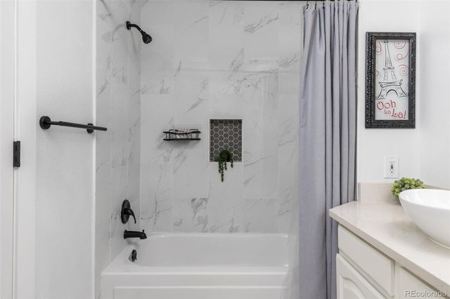 211 Durham Court, Castle Rock, CO 80108