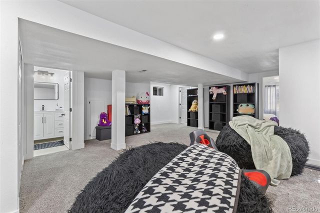 211 Durham Court, Castle Rock, CO 80108