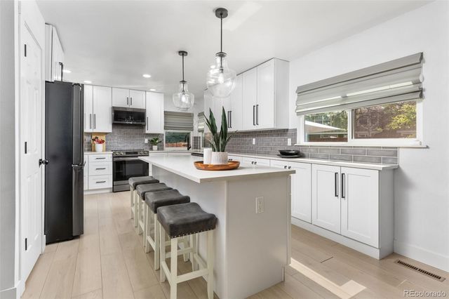 211 Durham Court, Castle Rock, CO 80108