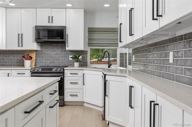 211 Durham Court, Castle Rock, CO 80108