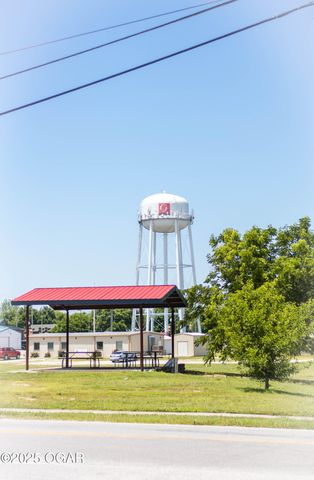 904 Aberdeen Avenue, Carl Junction, MO 64834