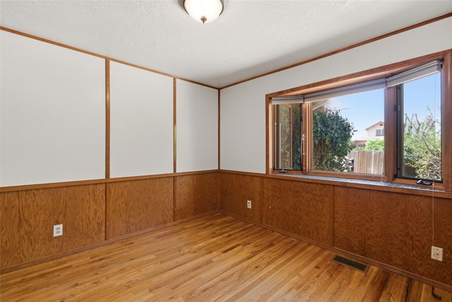 841 Don Diego, Santa Fe, NM 87505