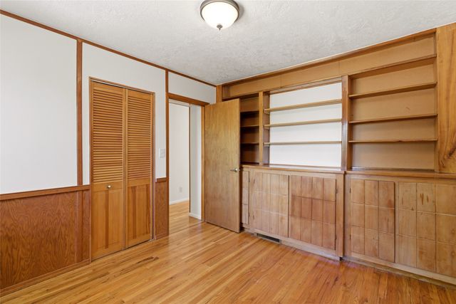 841 Don Diego, Santa Fe, NM 87505