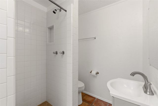 841 Don Diego, Santa Fe, NM 87505