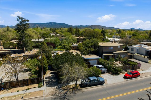 841 Don Diego, Santa Fe, NM 87505
