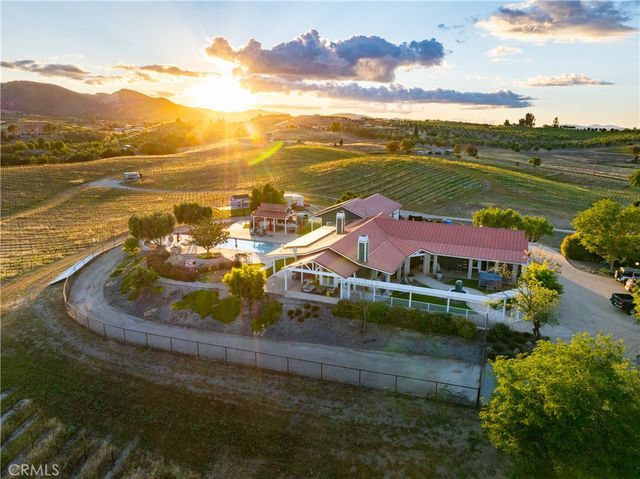 2325 Bella Tierra, Paso Robles, CA 93446