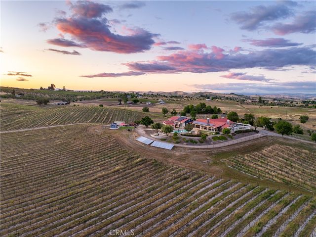 2325 Bella Tierra, Paso Robles, CA 93446